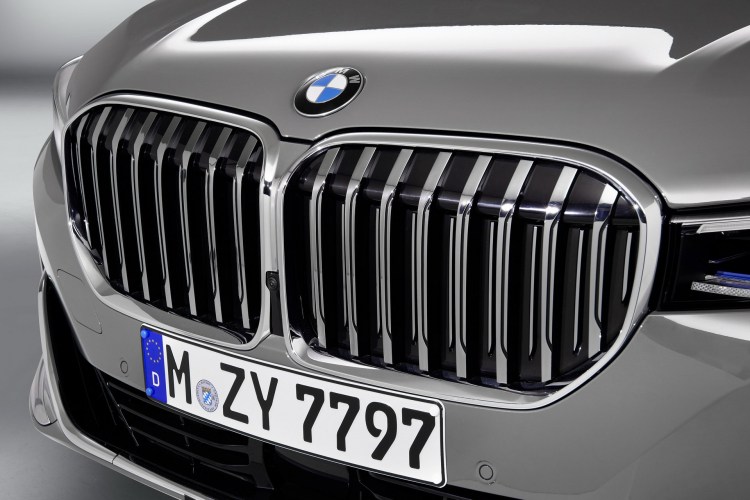 BMW làm lưới tản nhiệt to vì sở thích của khách hàng Trung Quốc