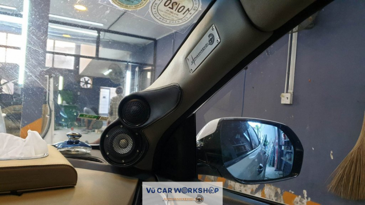 Vũ Car Workshop: Chuyên độ "âm thanh - hình ảnh -  mâm - body" cho xe hơi.