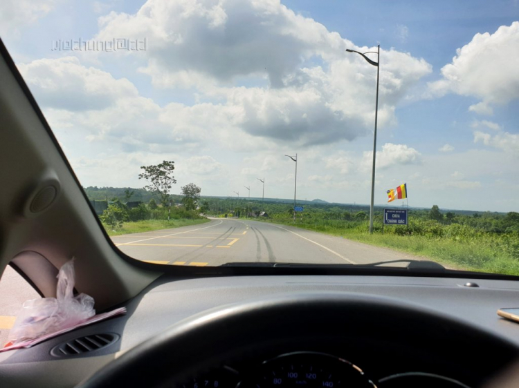 Mùa hè rực rỡ, rong ruổi trên những con đường ven biển Mùa hè rực rỡ, rong ruổi trên những con đường ven biển