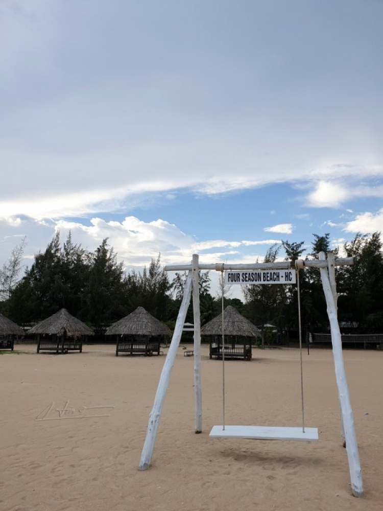 Mùa hè rực rỡ, rong ruổi trên những con đường ven biển Mùa hè rực rỡ, rong ruổi trên những con đường ven biển