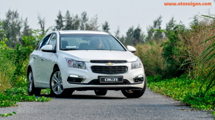 chevrolet-cruze-2015-ngoai-canh-1 (4).jpg