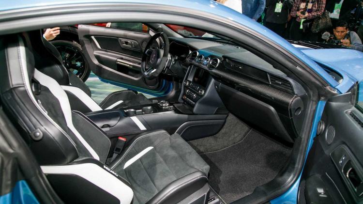 Ford Mustang Shelby GT500 2020 rò rỉ giá bán từ 70.300 USD