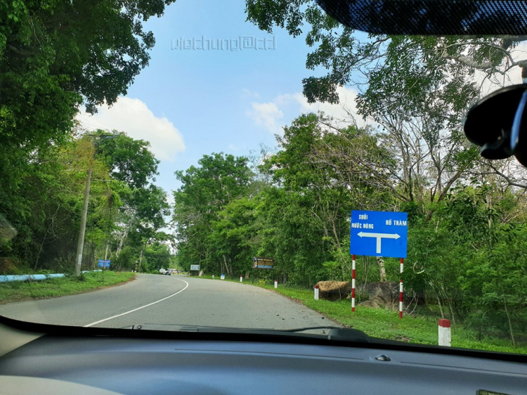 Mùa hè rực rỡ, rong ruổi trên những con đường ven biển Mùa hè rực rỡ, rong ruổi trên những con đường ven biển