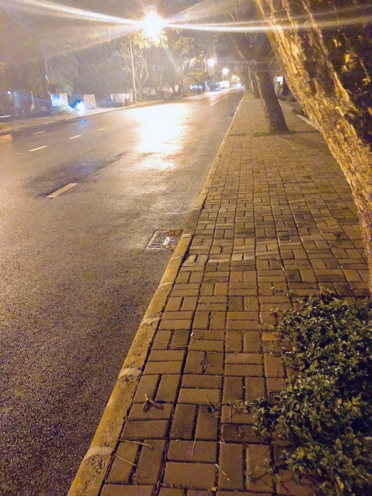 Gặp tài xế vô ý thức các bác làm gì ko? Gặp tài xế vô ý thức các bác làm gì ko?