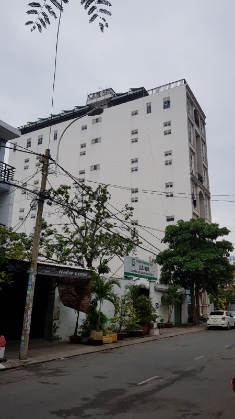 Ngăn hàng xóm xây nhà trổ cửa sổ sang sân nhà Ngăn hàng xóm xây nhà trổ cửa sổ sang sân nhà