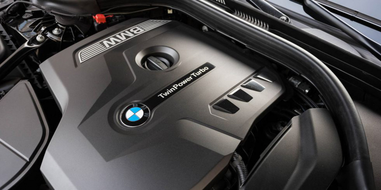 Cùng lắp máy 2.0L tăng áp: BMW 530i bị  “dằn mặt” bởi Honda Accord