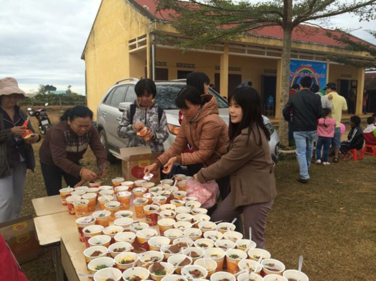 Chương trình từ thiện "ÁO ẤM MÙA ĐÔNG CHO TRẺ EM VÙNG CAO"