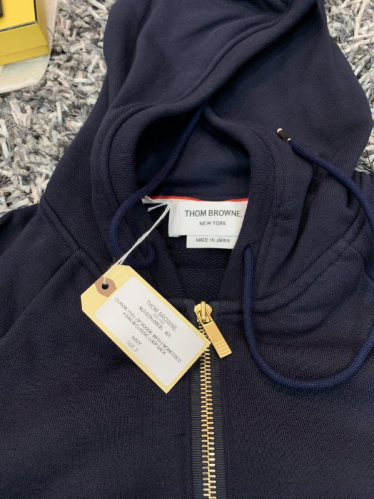 Thái Dương Authentic-Chuyên Bán Đồ Hiệu Gucci Fendi Dolce Hermes Givenchy LV Balenciaga,Saint,Ds v.v