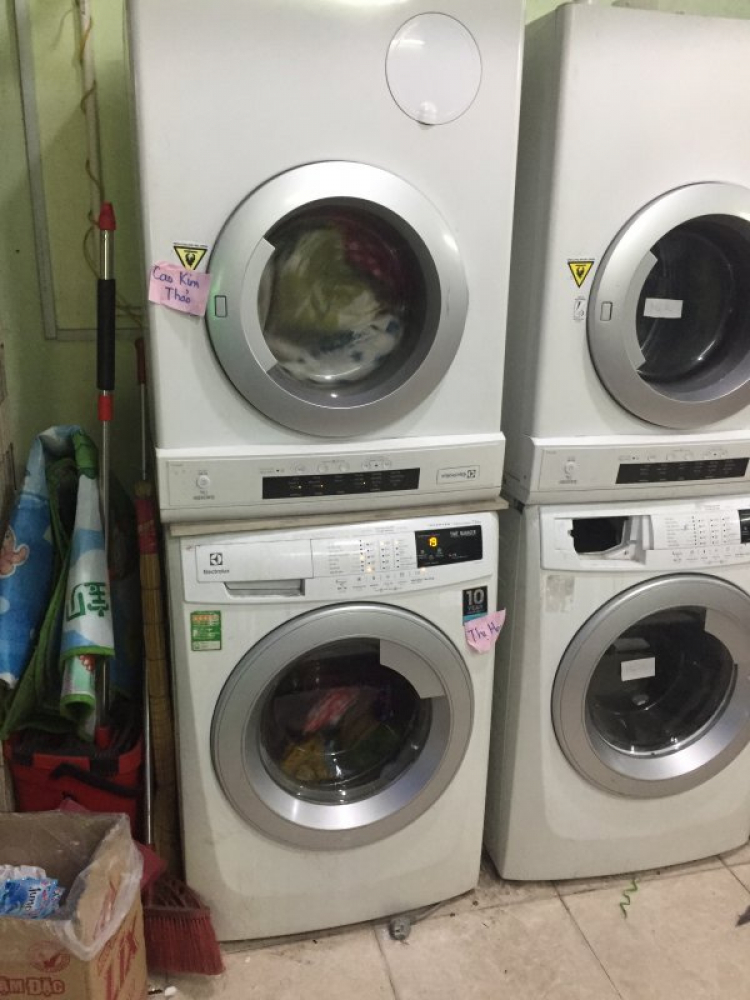 máy giặt úp ngược được không?