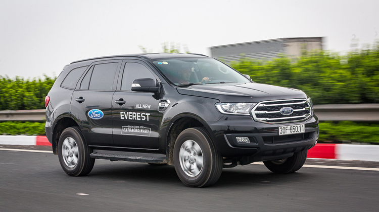 Ford Everest lại chiến thắng thuyết phục với thử thách… 1 bình dầu