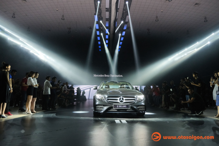 Dạo một vòng Triển lãm Mercedes-Benz Fascination 2019: GLC cán mốc 8.000 chiếc tại Việt Nam Dạo một vòng Triển lãm Mercedes-Benz Fascination 2019: GLC cán mốc 8.000 chiếc tại Việt Nam