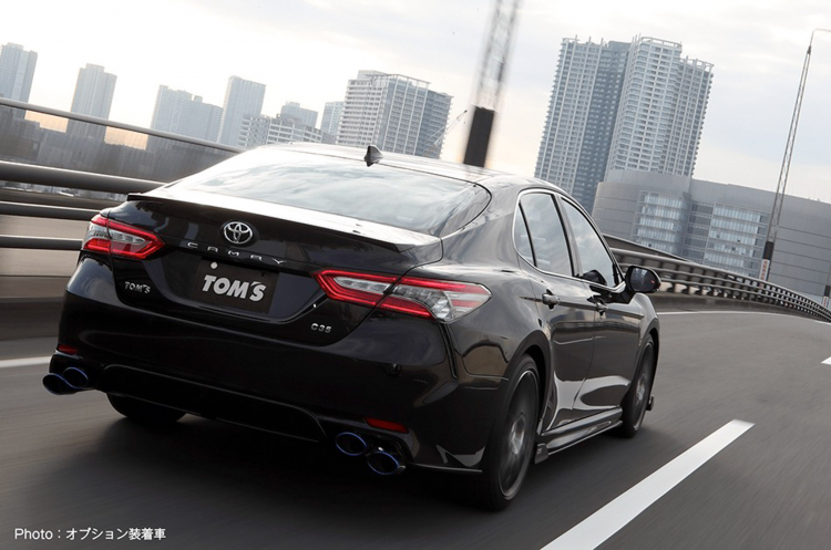Toyota Camry thế hệ mới đẹp mắt hơn khi qua bàn tay hãng độ Nhật Bản