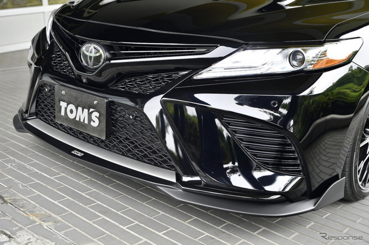 Toyota Camry thế hệ mới đẹp mắt hơn khi qua bàn tay hãng độ Nhật Bản