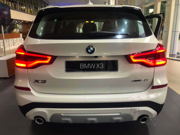 Cận cảnh hai phiên bản BMW X3 thế hệ mới (G01) trước ngày ra mắt