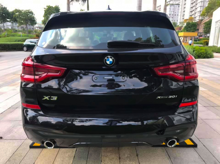 Cận cảnh hai phiên bản BMW X3 thế hệ mới (G01) trước ngày ra mắt