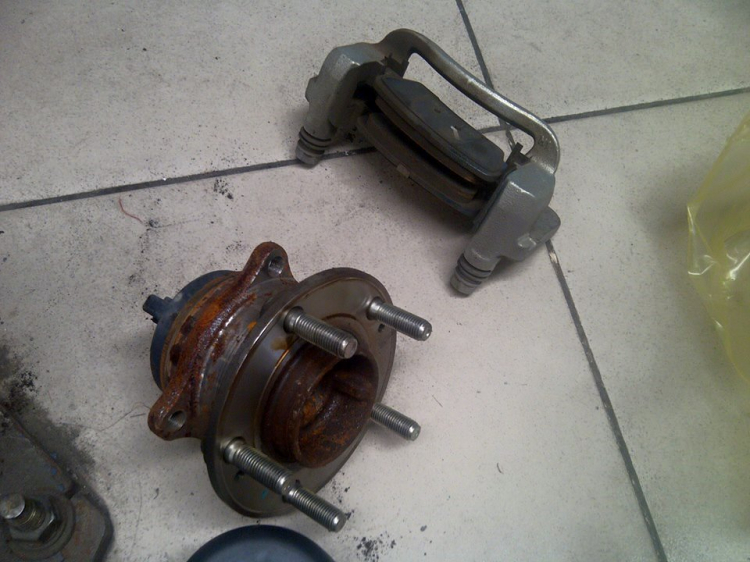Giá dịch vụ và parts của Subaru ở VN nè anh Su !! Giá dịch vụ và parts của Subaru ở VN nè anh Su !!
