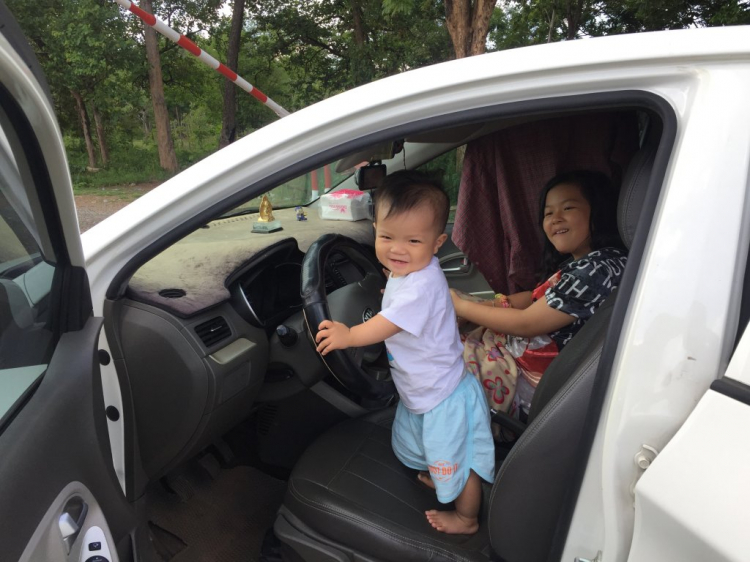 Chân ngắn xuyên Lào - Đường bộ qua Thái đi Pattaya 2500km ngộ hơn fly Chân ngắn xuyên Lào - Đường bộ qua Thái đi Pattaya 2500km ngộ hơn fly