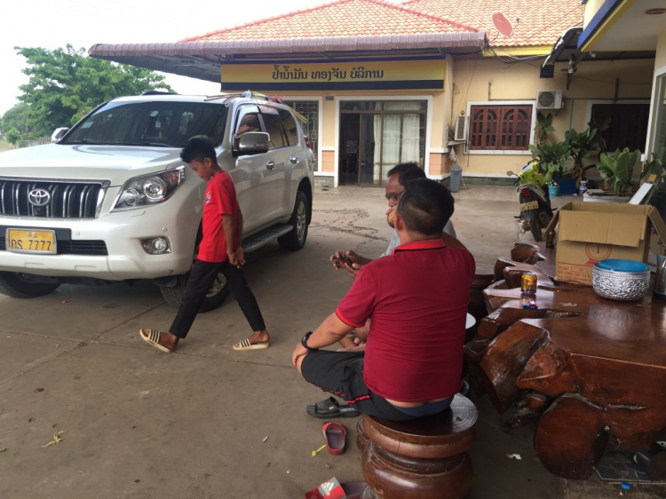 Chân ngắn xuyên Lào - Đường bộ qua Thái đi Pattaya 2500km ngộ hơn fly