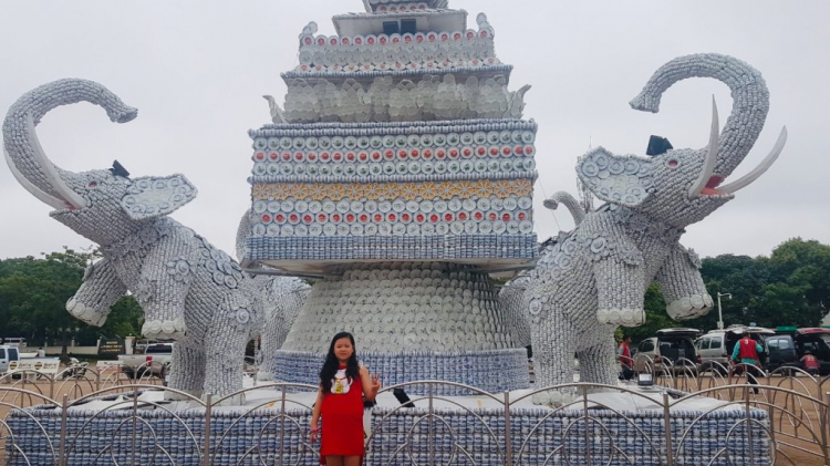 Chân ngắn xuyên Lào - Đường bộ qua Thái đi Pattaya 2500km ngộ hơn fly Chân ngắn xuyên Lào - Đường bộ qua Thái đi Pattaya 2500km ngộ hơn fly