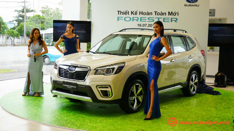 Subaru VN khai trương showroom mới; chính thức ra mắt Forester mới giá khuyến mãi từ 990 triệu đồng