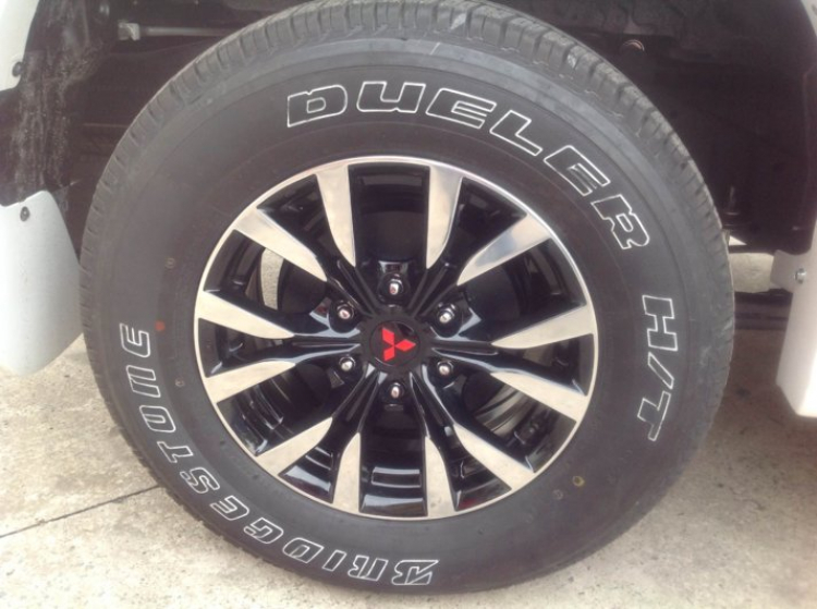 mitsubishi pajero sport mitsubishi pajero sport