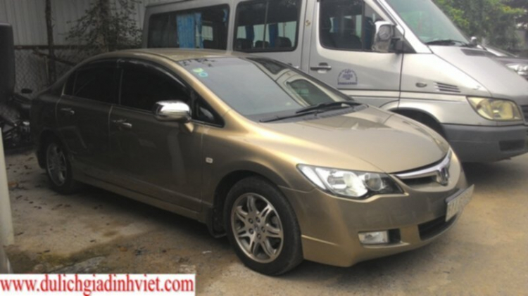Em tìm thớt cho thuê xe tự lái