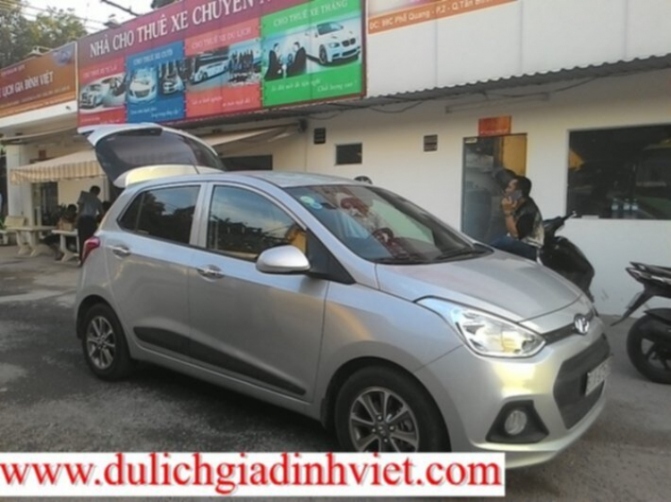 Em tìm thớt cho thuê xe tự lái