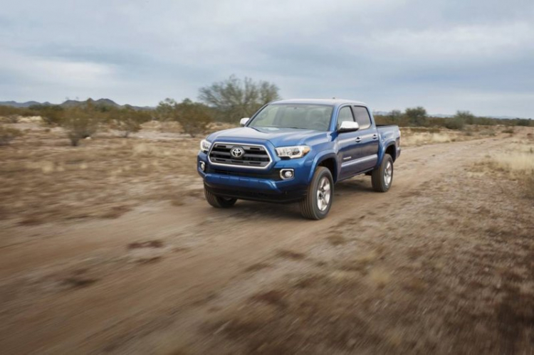 Toyota Tacoma 2016 lộ diện "dung nhan"