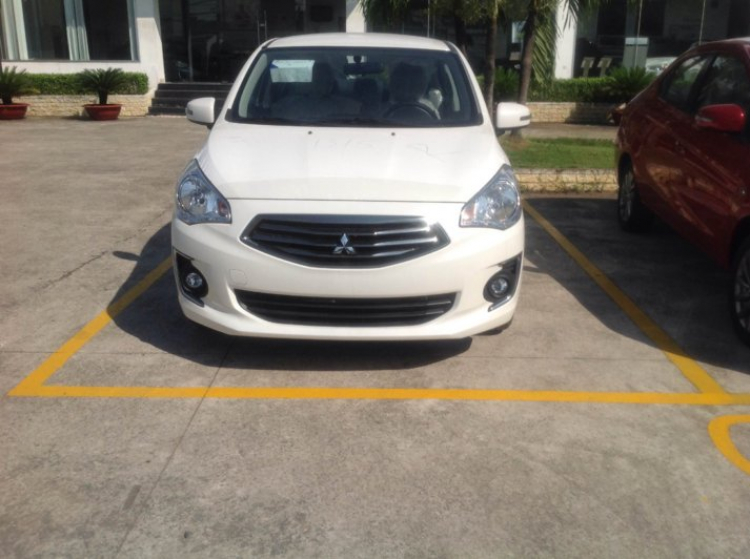 Đang lăn tăng giữa Toyota Vios G All New và Honda City All New nhờ các lão làng tư vấn giúp Đang lăn tăng giữa Toyota Vios G All New và Honda City All New nhờ các lão làng tư vấn giúp