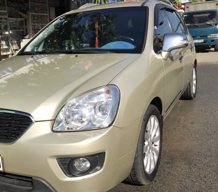 Bán xe Kia Carens 2.0MT cuối 2012