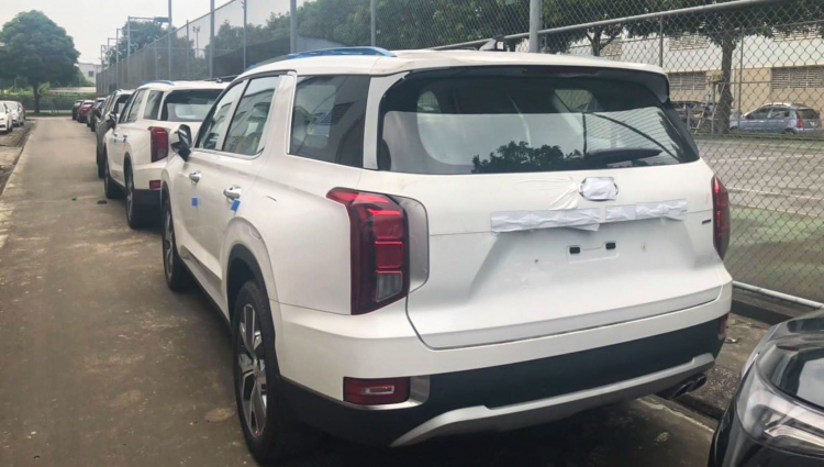 Hyundai Palisade có thể phân phối tại Việt Nam; máy dầu 2.2L giá hơn 1,8 tỷ cạnh tranh với Explorer