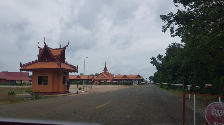 Hành trình 6.468 km phượt xuyên 3 nước Đông dương: Cam, Lào, VN Hành trình 6.468 km phượt xuyên 3 nước Đông dương: Cam, Lào, VN
