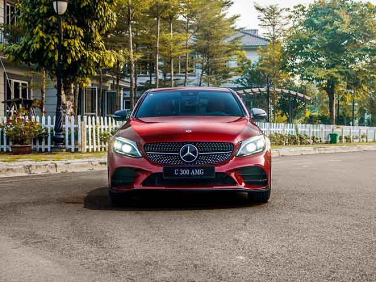 Bảng giá xe Mercedes 2019 lăn bánh các phiên bản mới nhất trên thị trường