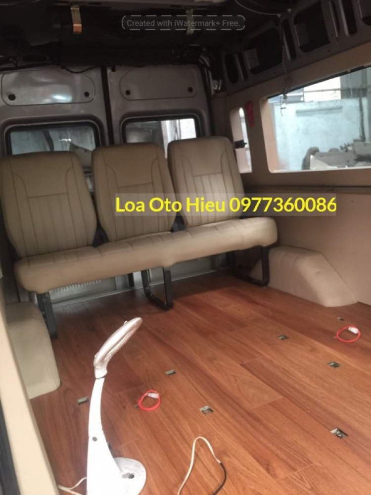 Độ Limousine và âm thanh Ford Transit