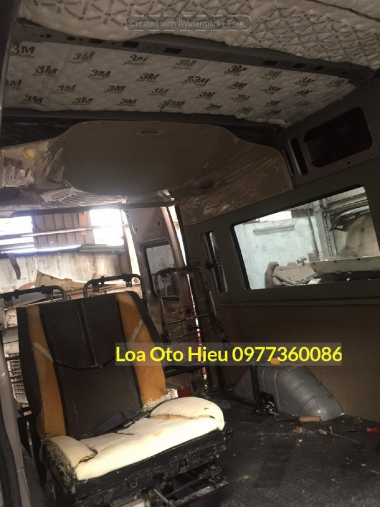 Độ Limousine và âm thanh Ford Transit