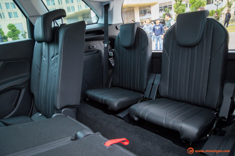 So sánh Tiguan Allspace LUXURY với Mazda CX-8 và Peugeot 5008