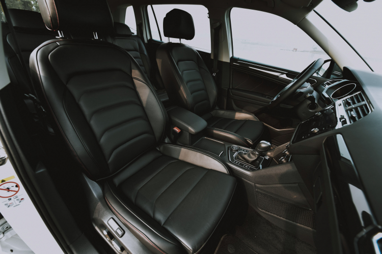 So sánh Tiguan Allspace LUXURY với Mazda CX-8 và Peugeot 5008 So sánh Tiguan Allspace LUXURY với Mazda CX-8 và Peugeot 5008