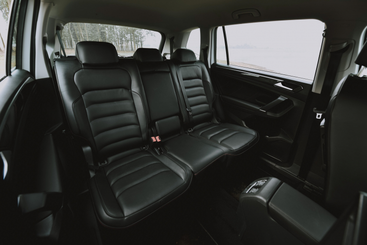 So sánh Tiguan Allspace LUXURY với Mazda CX-8 và Peugeot 5008 So sánh Tiguan Allspace LUXURY với Mazda CX-8 và Peugeot 5008