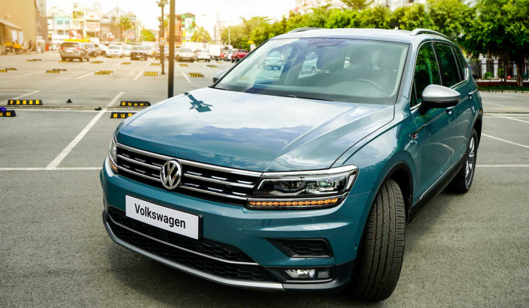 So sánh Tiguan Allspace LUXURY với Mazda CX-8 và Peugeot 5008 So sánh Tiguan Allspace LUXURY với Mazda CX-8 và Peugeot 5008