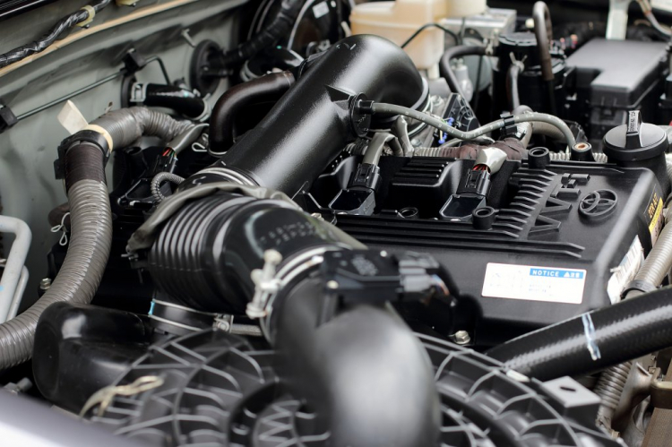 ***** Toyota FORTUNER V số tự động, máy xăng mới hiếm thấy (Full hình HD) ***** Toyota FORTUNER V số tự động, máy xăng mới hiếm thấy (Full hình HD)