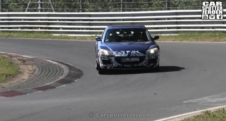 Mazda chạy thử RX-8 lắp động cơ xoay Rotary thế hệ mới tại đường đua Nurburgring
