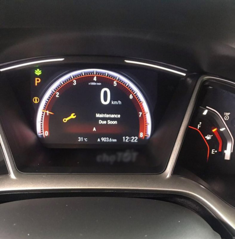 Chưa chạy hết 1.000km, chủ xe đã rao bán Honda Civic RS 2019 giá 900 triệu đồng