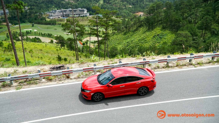Chưa chạy hết 1.000km, chủ xe đã rao bán Honda Civic RS 2019 giá 900 triệu đồng