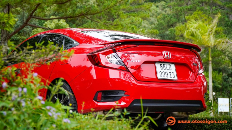 Chưa chạy hết 1.000km, chủ xe đã rao bán Honda Civic RS 2019 giá 900 triệu đồng