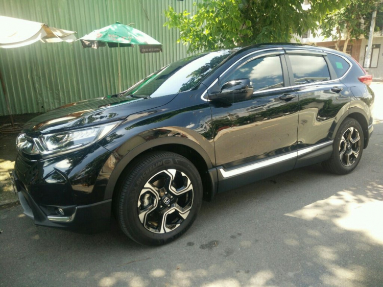 Bán Honda CR-V Turbo dk 1/2019 siêu lướt odo 5000 km