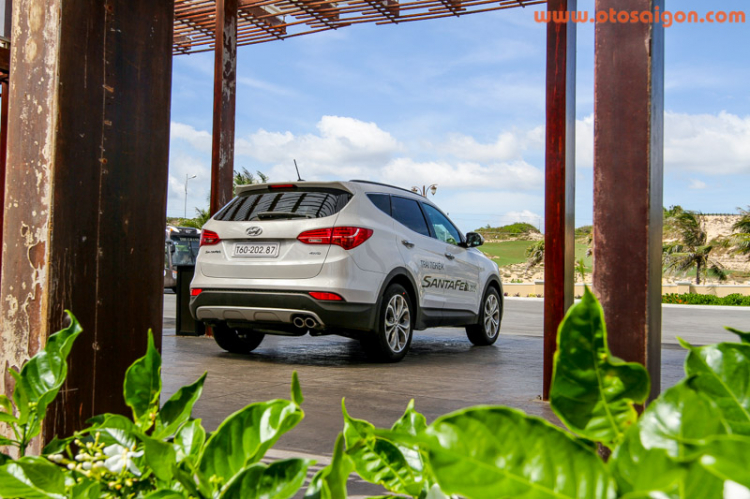 Cảm nhận Hyundai SantaFe 2015: sang trọng và hợp lý hơn Cảm nhận Hyundai SantaFe 2015: sang trọng và hợp lý hơn