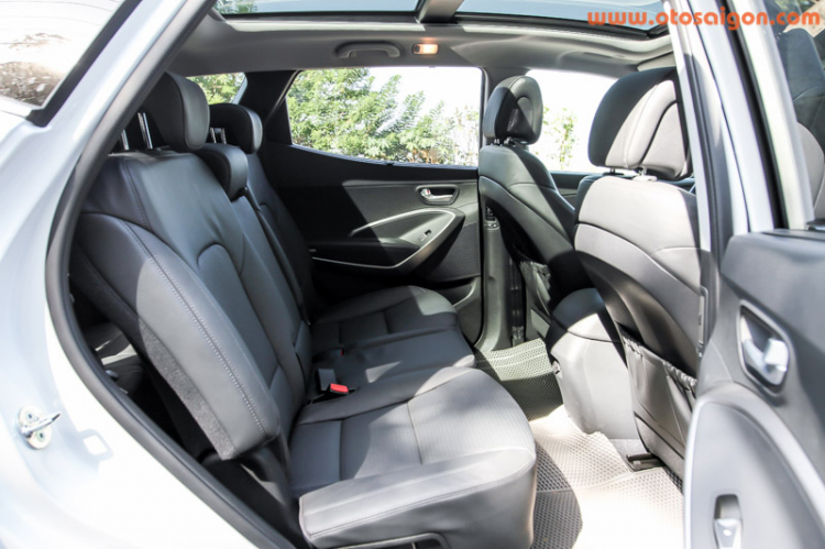 Cảm nhận Hyundai SantaFe 2015: sang trọng và hợp lý hơn Cảm nhận Hyundai SantaFe 2015: sang trọng và hợp lý hơn