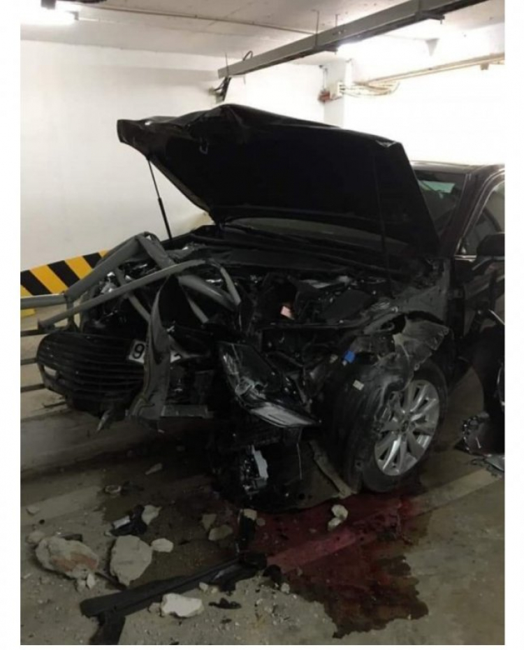 Làm sao để túi khí Camry 2019 bung? Làm sao để túi khí Camry 2019 bung?
