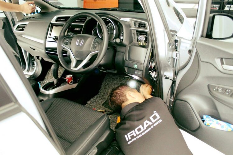 Camera hành trình ô tô Hàn Quốc IROAD - Tích hợp ADAS, Sony Starvis - Bảo hành 2 năm Camera hành trình ô tô Hàn Quốc IROAD - Tích hợp ADAS, Sony Starvis - Bảo hành 2 năm