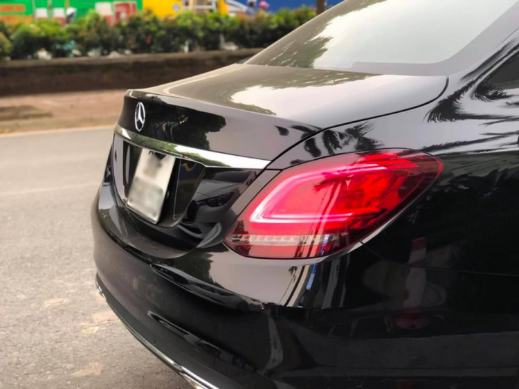 Mercedes-Benz C200 Exclusive 2019 nâng cấp ‘’dàn chân’’ của Mercedes-Maybach Mercedes-Benz C200 Exclusive 2019 nâng cấp ‘’dàn chân’’ của Mercedes-Maybach
